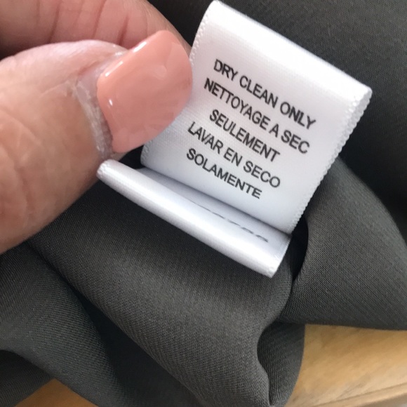 BCBG MAXAZRIA charcoal grey 100% silk dress,faux wrap bodice pleat sleeve detail - Picture 10 of 11